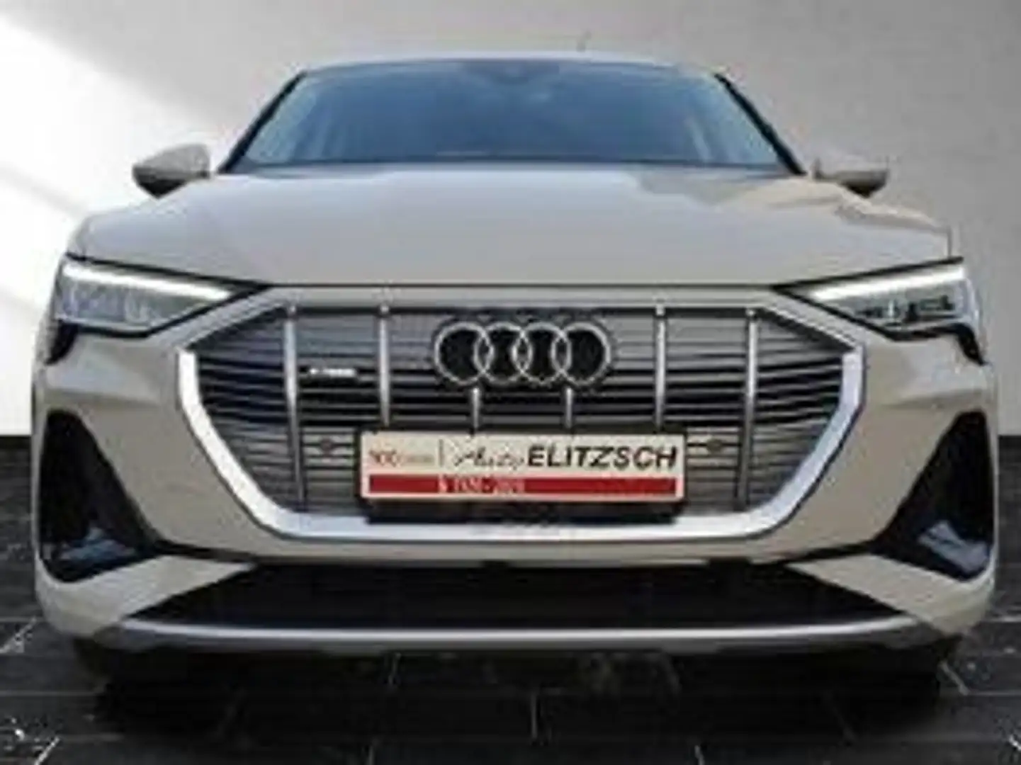 Audi e-tron e-tron 50 quattro 71kWh  S-line SPORTPACK Beige - 2