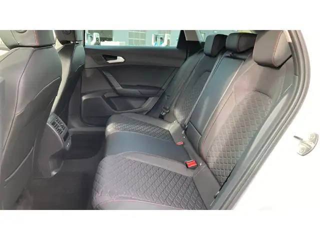 SEAT Leon view 11