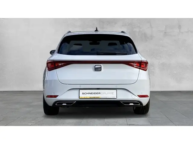 SEAT Leon view 4