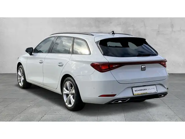 SEAT Leon view 3