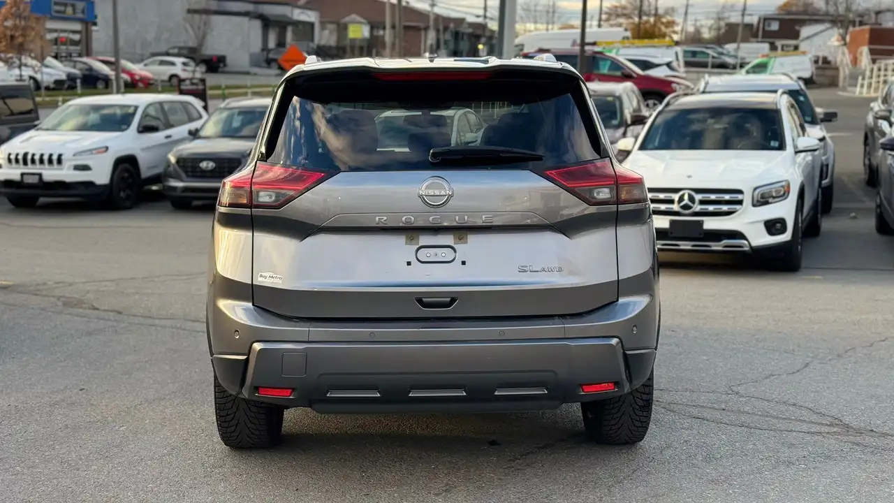 Nissan Rogue снимка Nissan Rogue
