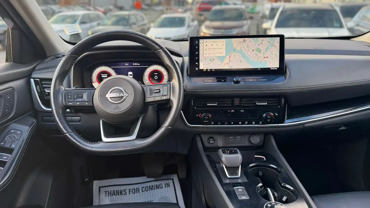 Nissan Rogue снимка Nissan Rogue