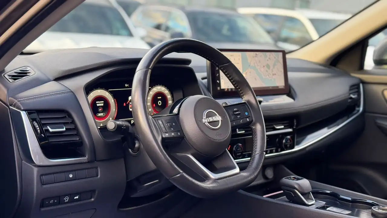 Nissan Rogue снимка Nissan Rogue