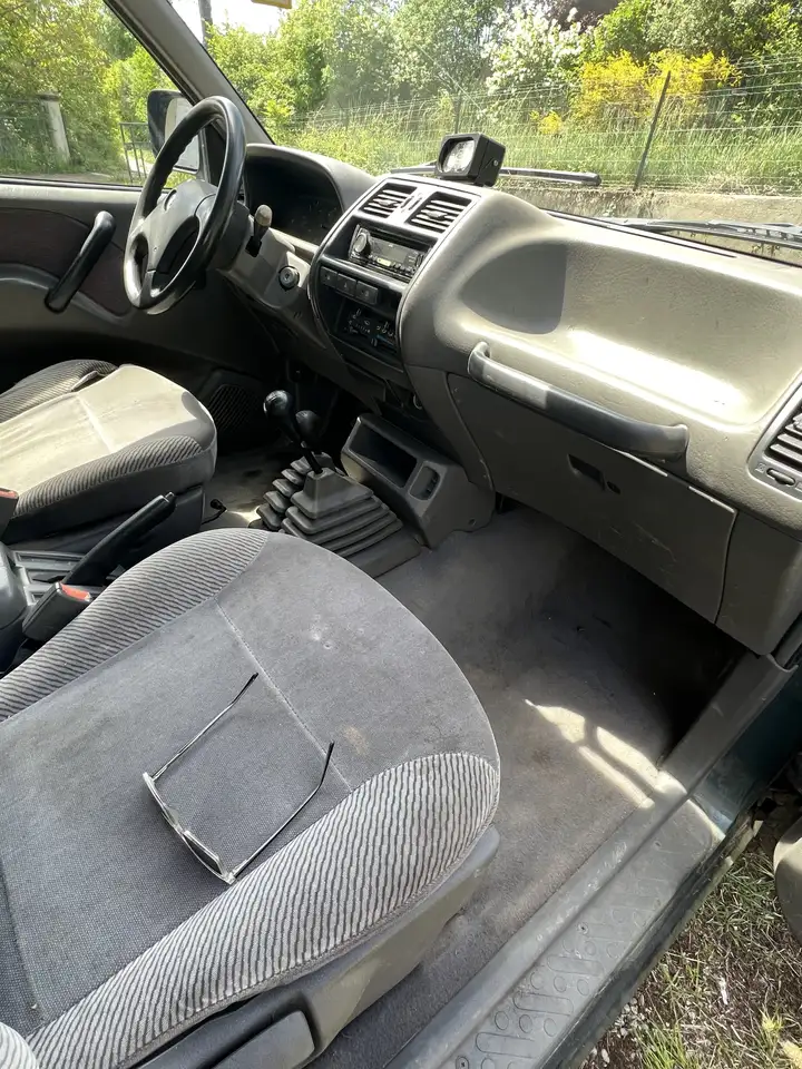 Nissan Terrano 2.7 TD LX, foto 7