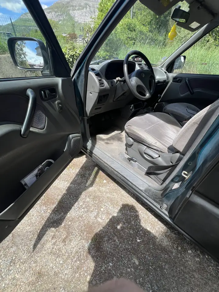 Nissan Terrano 2.7 TD LX, foto 8