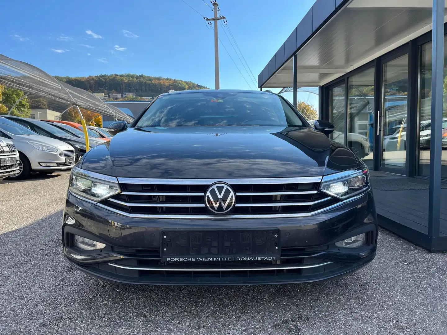 Volkswagen Passat Variant Business 2,0 SCR TDI DSG Matrix-Kamera-ACC Schwarz - 2