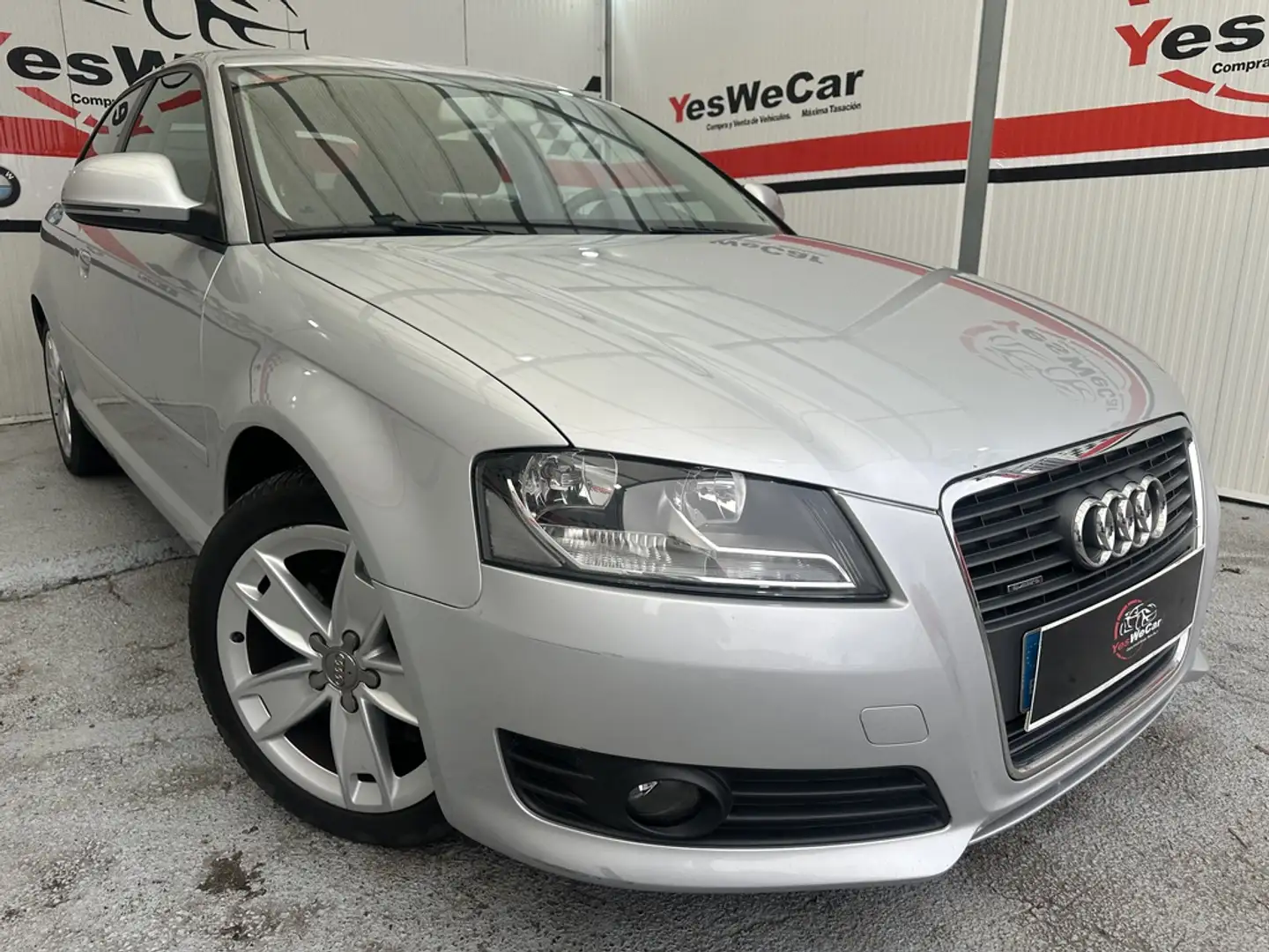Audi A3 1.8 TFSI Ambiente quattro Gris - 1