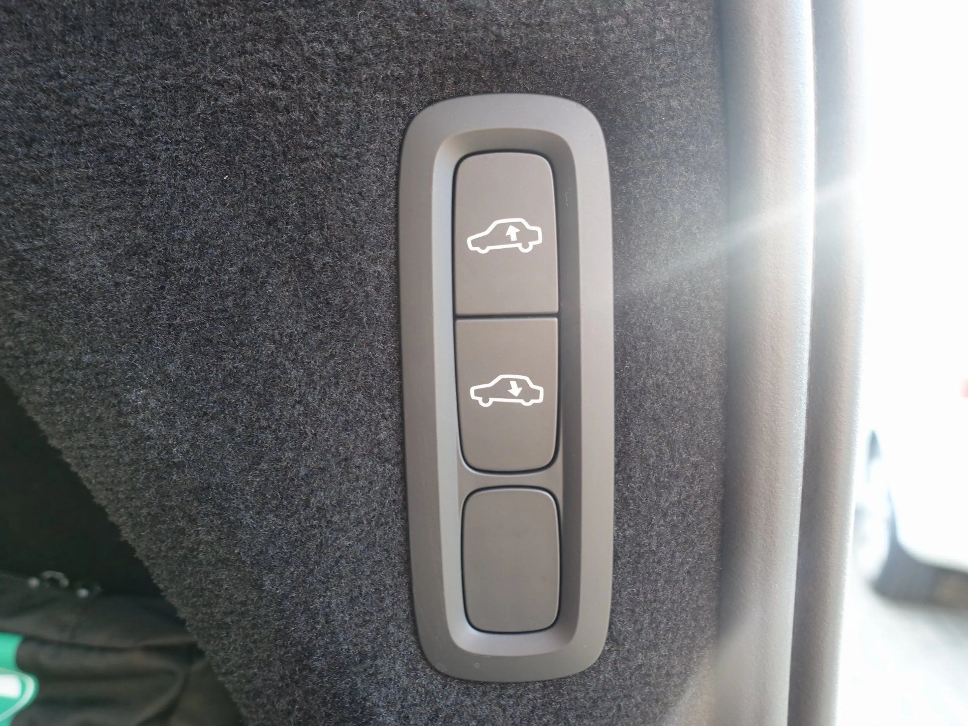 Volvo XC90 Plus T8 AWD Plug-in Hybrid/FourC/HUD/Pano — photo 28