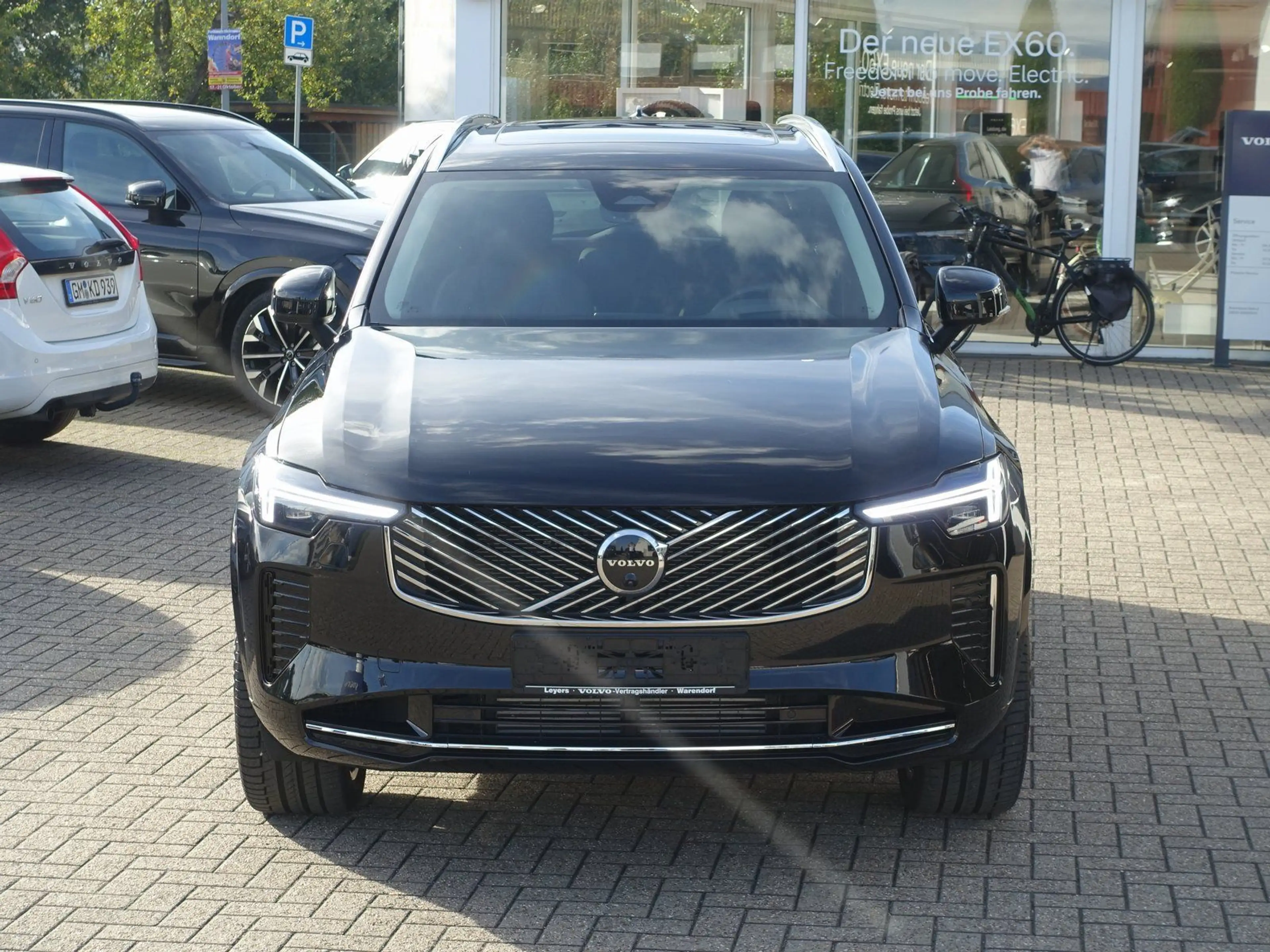 Volvo XC90 Plus T8 AWD Plug-in Hybrid/FourC/HUD/Pano — photo 7