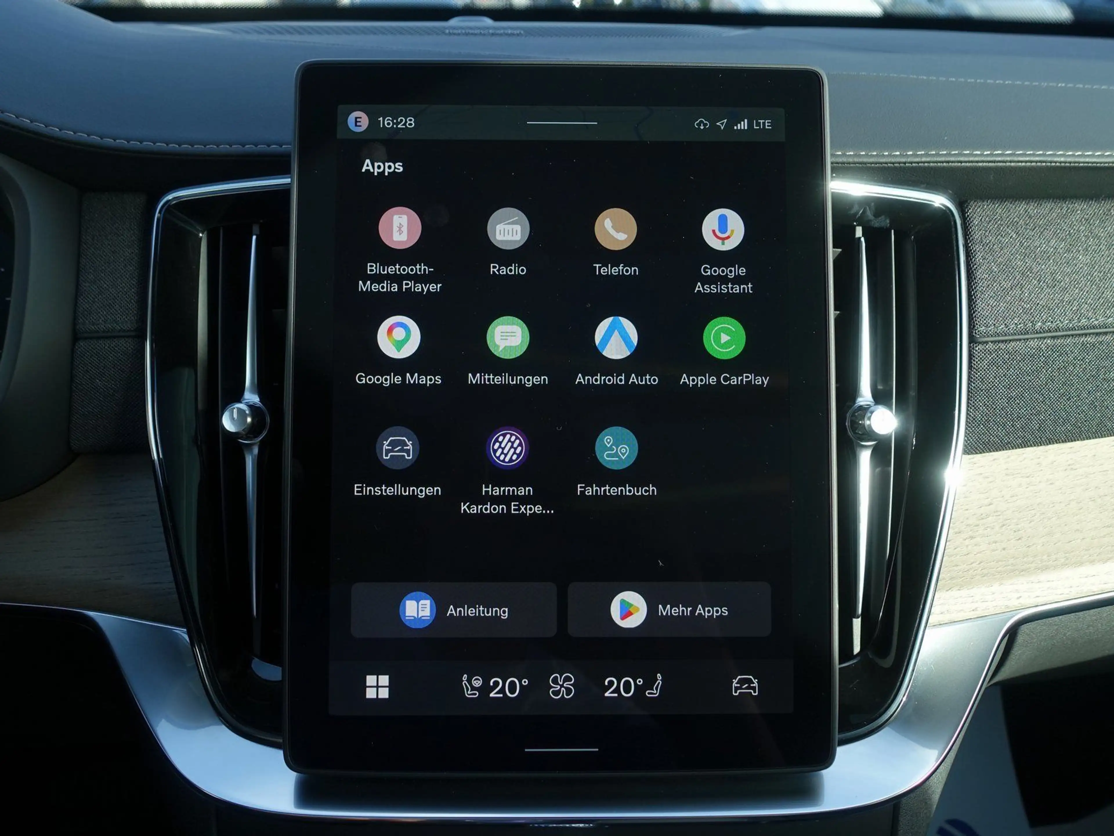 Volvo XC90 Plus T8 AWD Plug-in Hybrid/FourC/HUD/Pano — photo 17