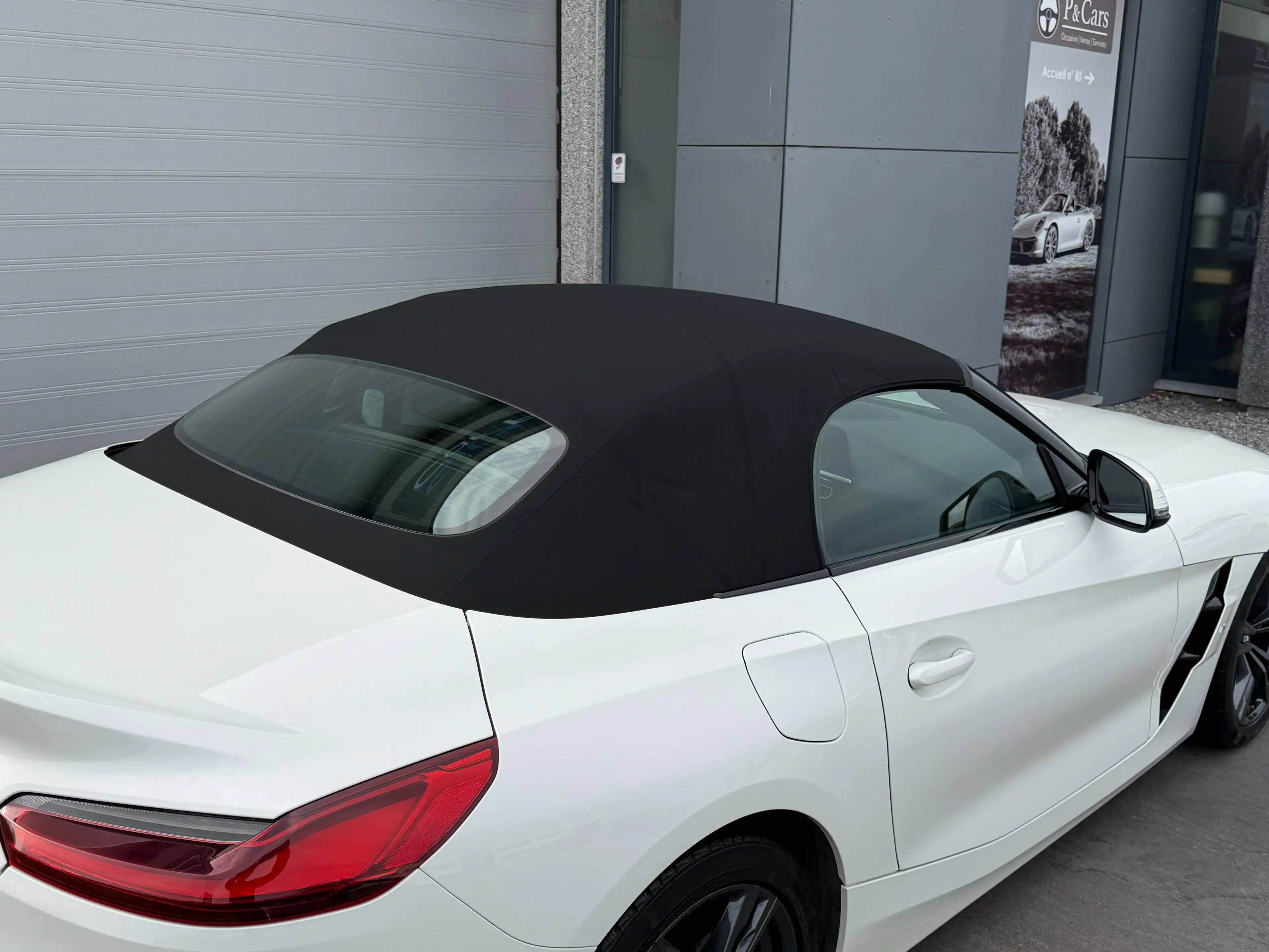 BMW Z4 Z4 2.0iAS sDrive20i — photo 9
