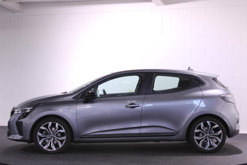 Renault Clio 1.6 E-Tech Full Hybrid 145 evolution — photo 6