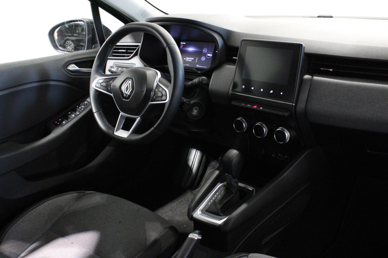 Renault Clio 1.6 E-Tech Full Hybrid 145 evolution — photo 2