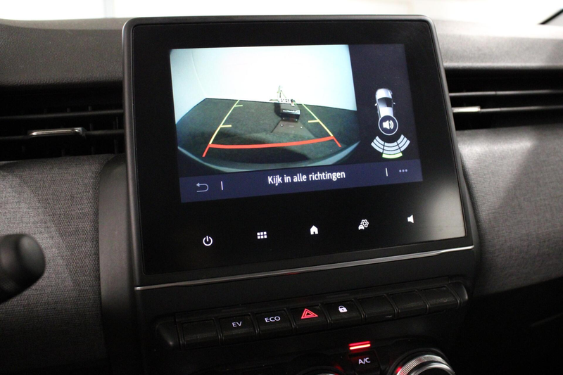 Renault Clio 1.6 E-Tech Full Hybrid 145 evolution — photo 18