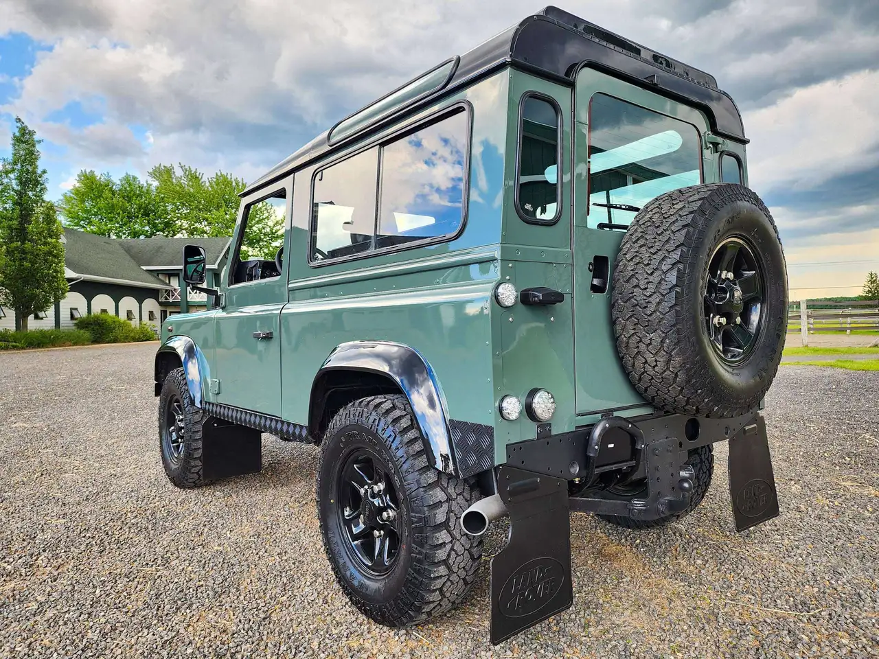 Land Rover Defender снимка Land Rover Defender