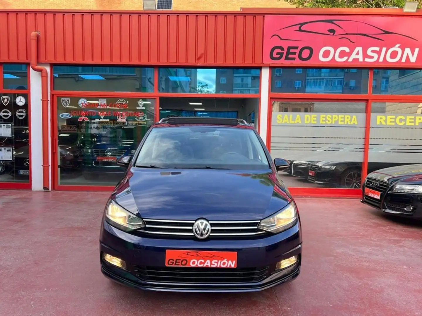 Volkswagen Touran 2.0TDI CR BMT Advance 110kW Azul - 2