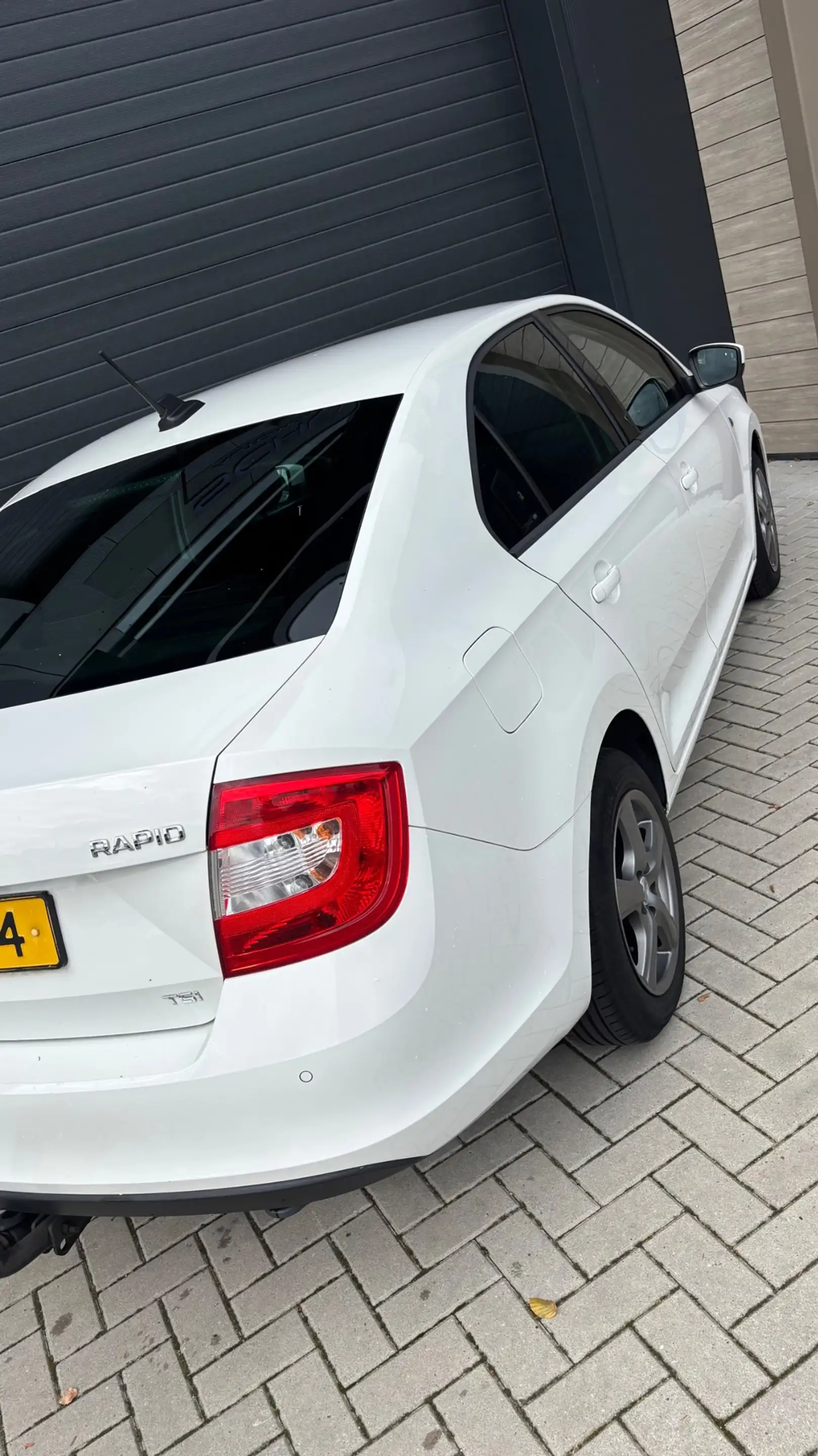 Skoda Rapid/Spaceback 110pk Greentech 5DRS | AIRCO | NAVI | CRUISE CONTR — photo 32