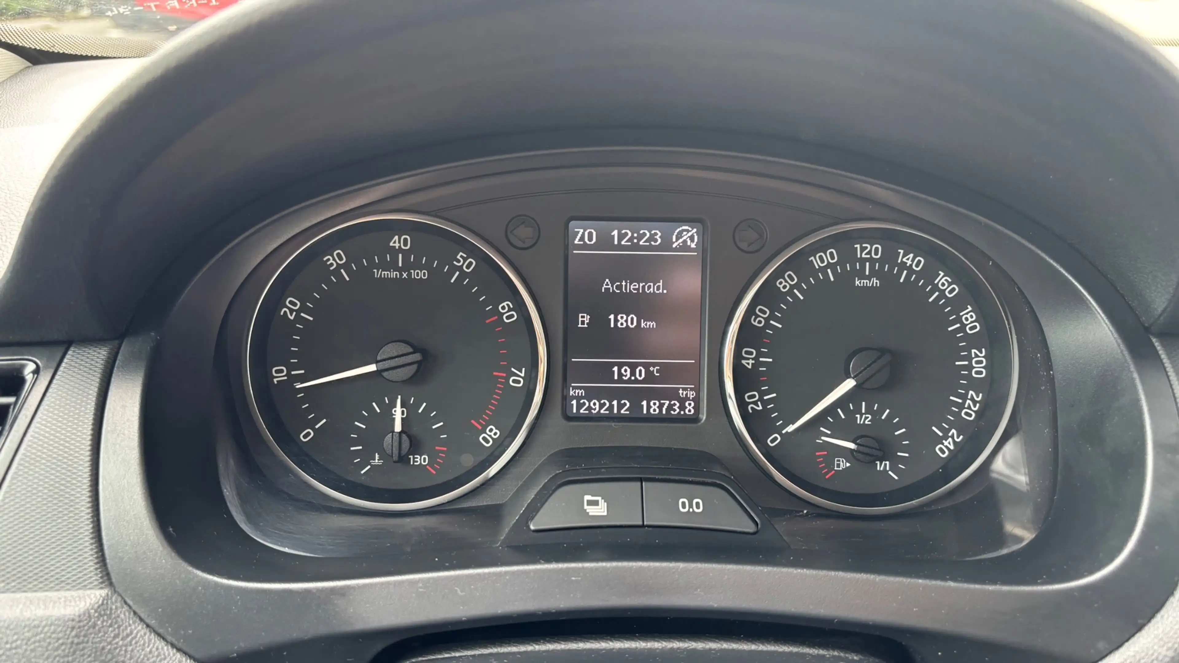Skoda Rapid/Spaceback 110pk Greentech 5DRS | AIRCO | NAVI | CRUISE CONTR — photo 18