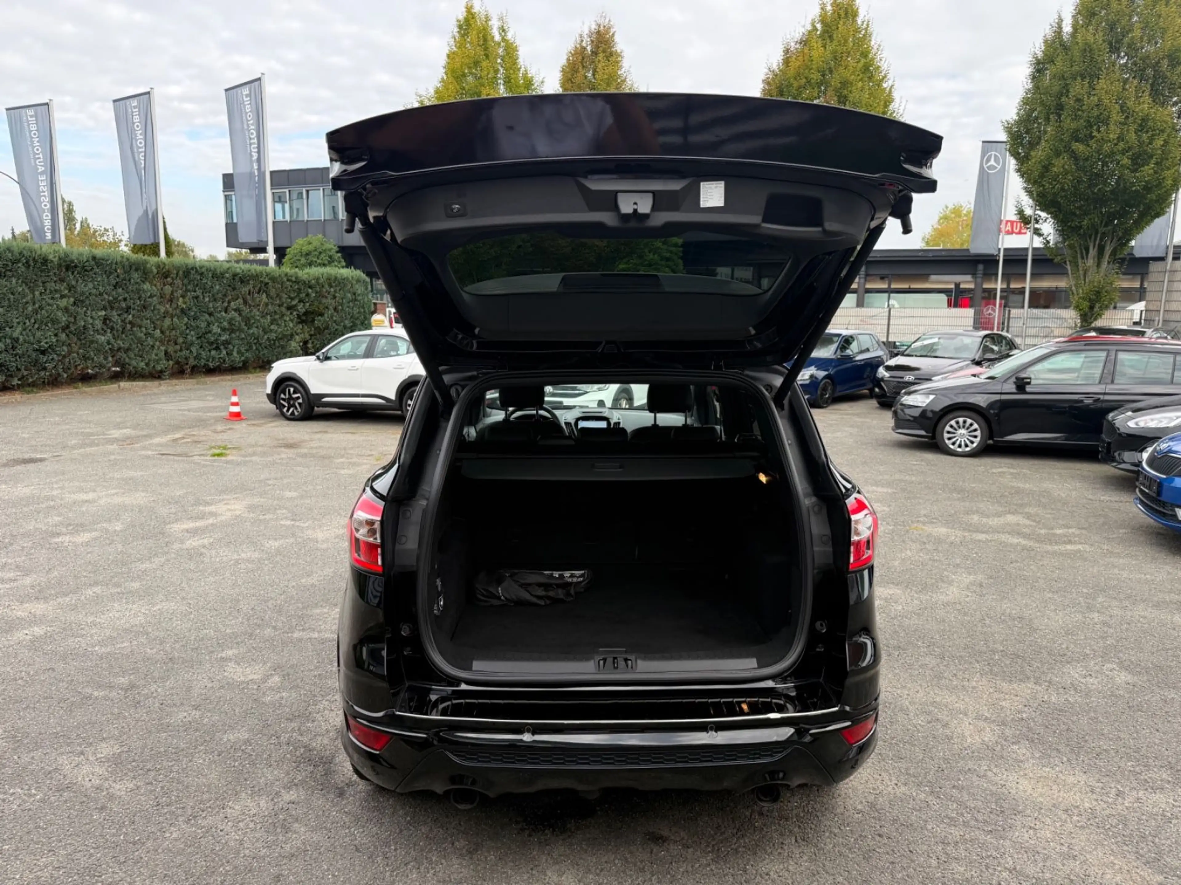Ford Kuga ST-Line/4x4/KAMERA/PANO/AHK/NAVI/LED/ALCANT — photo 10