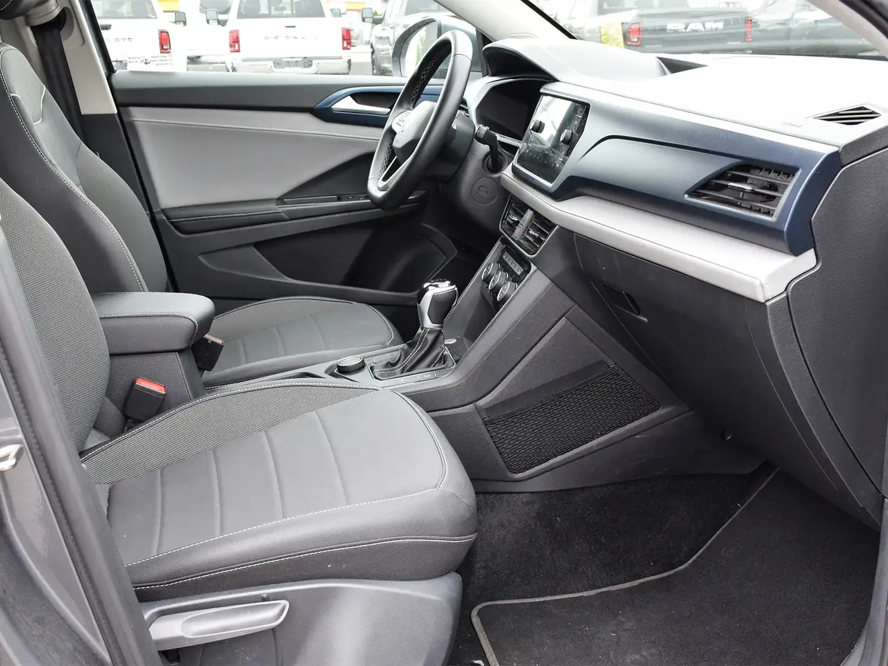 Volkswagen Taos снимка Volkswagen Taos