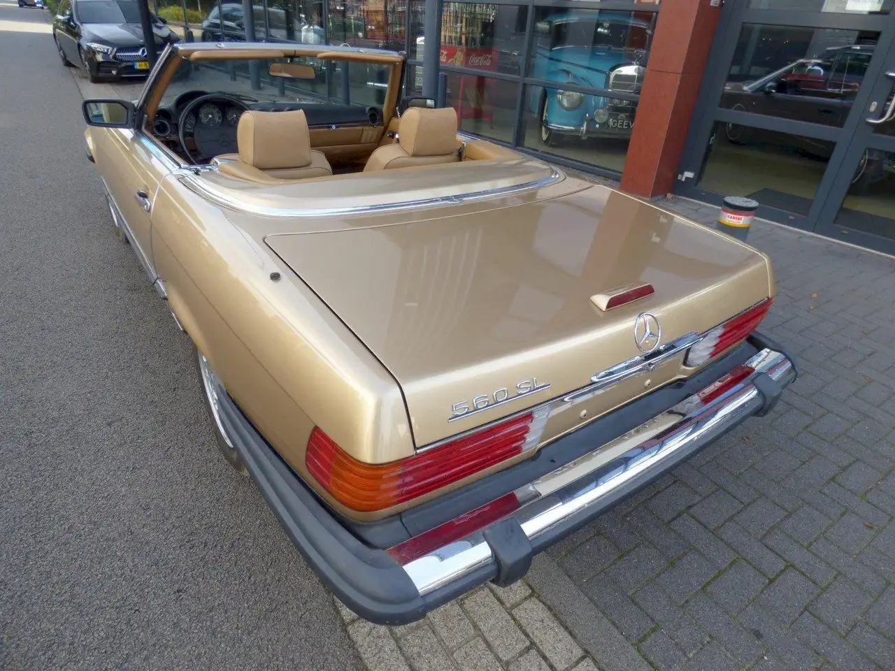 Mercedes-Benz SL 560 W107, foto 10