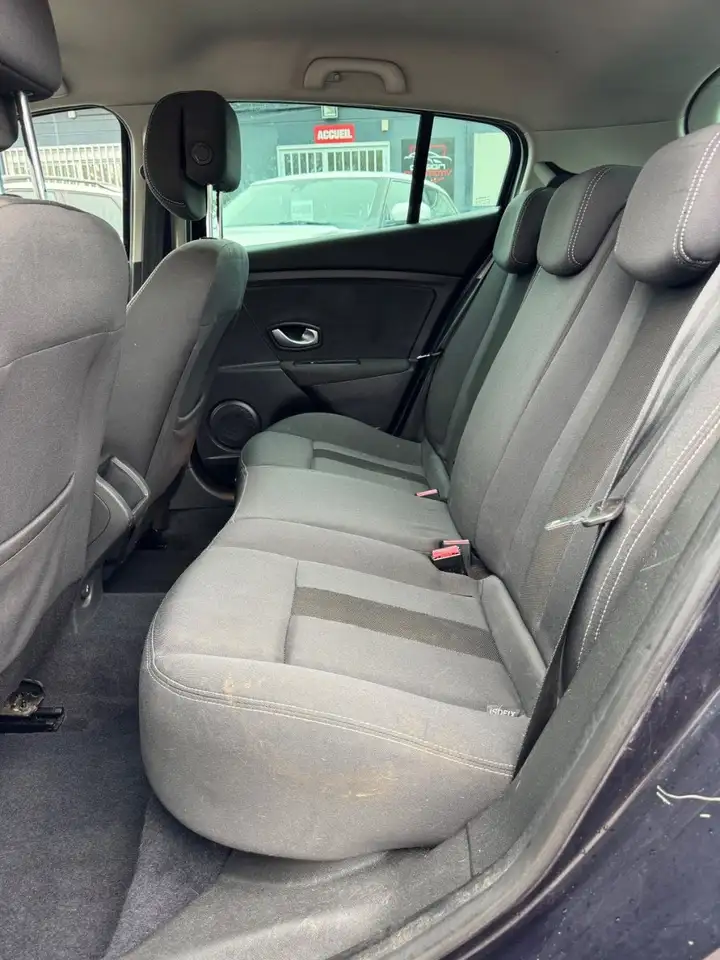 Renault Megane Berline — photo 6