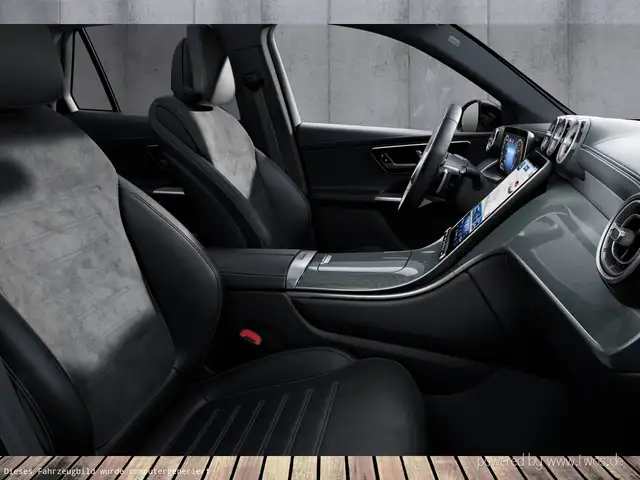 Mercedes-Benz GLC view 4