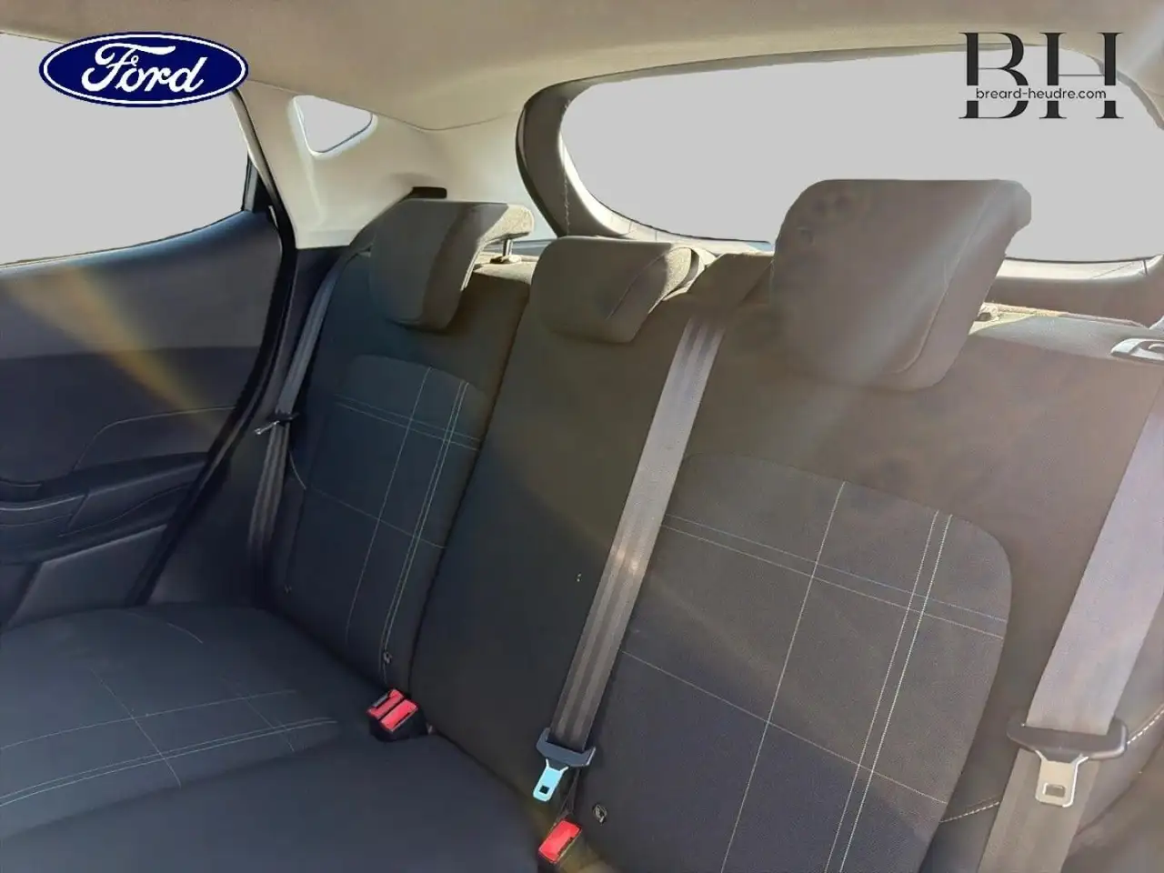 Ford Fiesta 5 portes — photo 12