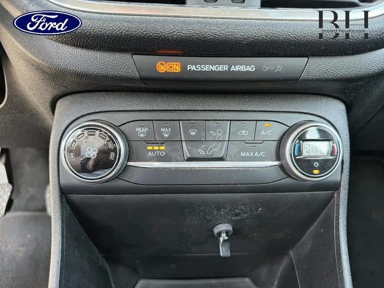 Ford Fiesta 5 portes — photo 15