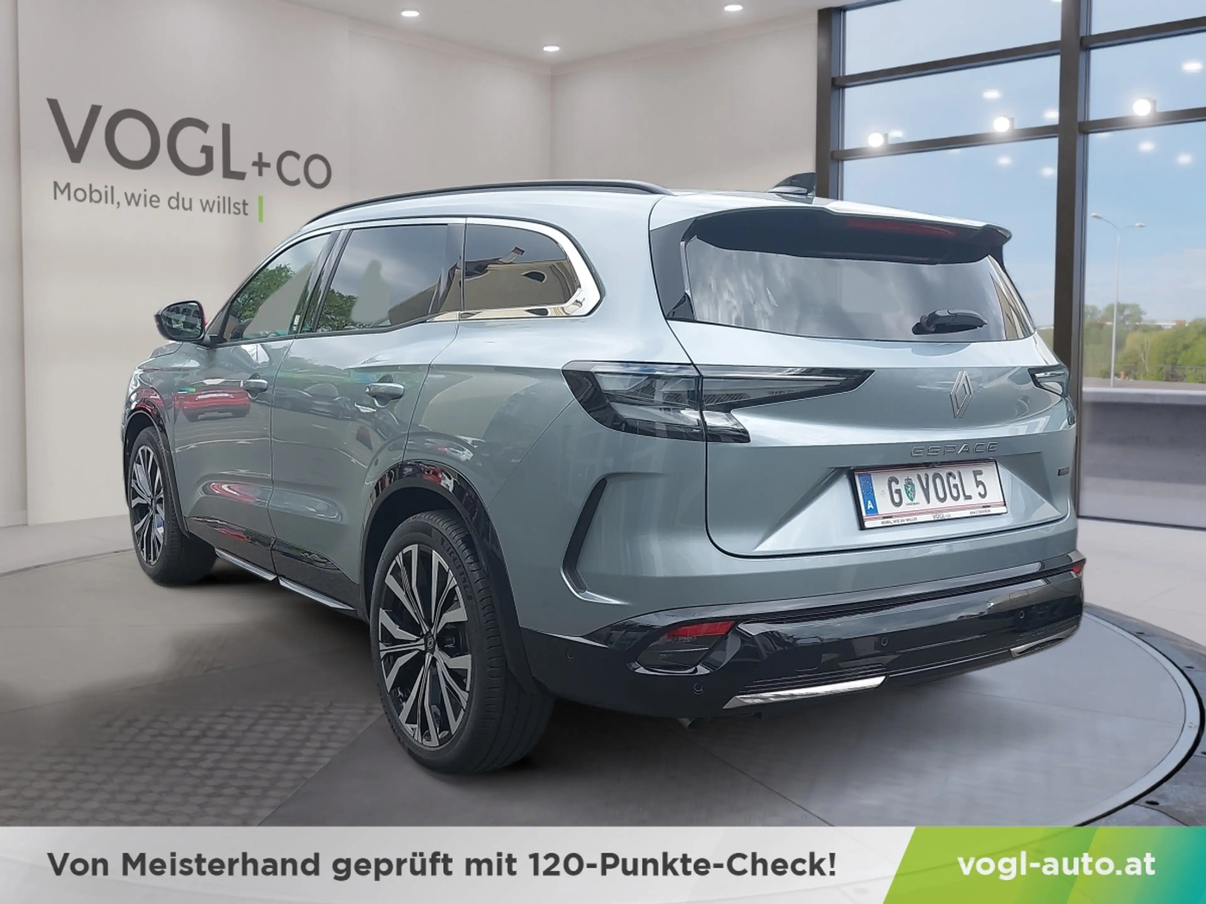Renault Espace Iconic Full Hybrid E-Tech 200 5-Sitzer — photo 3