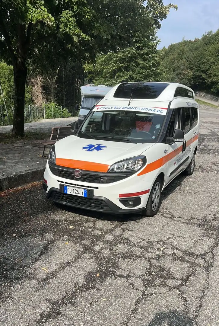 Fiat E-Doblo veicolo con accesso per sedie  rotelle-autolift - 2