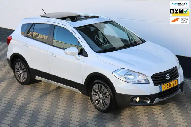 Suzuki SX4 S-Cross 1.6 Exclusive Panodak Cruise Climate NAP