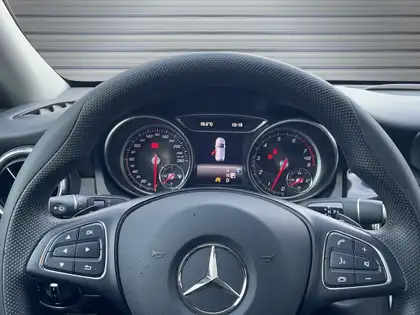 Annonce voiture d'occasion Mercedes-Benz CLA 220 - CARADIZE