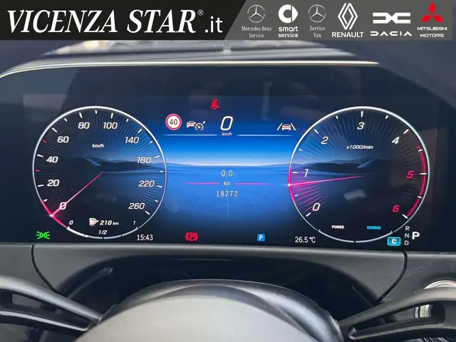 Mercedes-Benz E-Class view 8