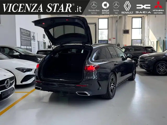 Mercedes-Benz E-Class view 13