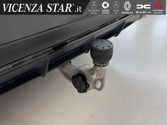 Mercedes-Benz E-Class view 12