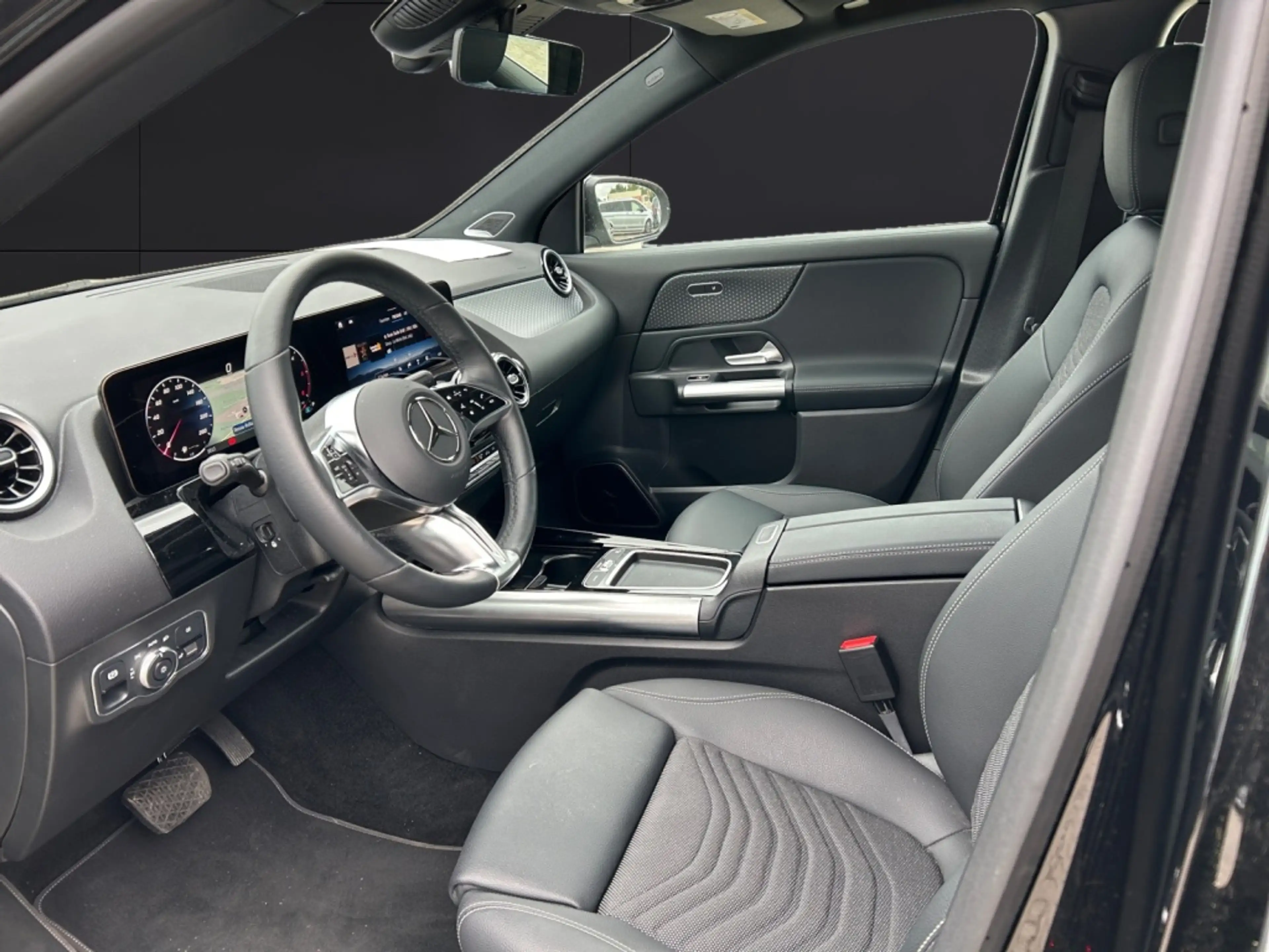 Mercedes-Benz GLA 200 d Progressive*Panoramadach — photo 8