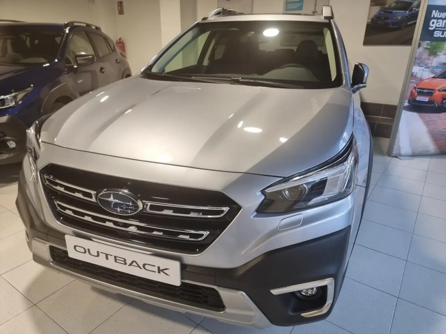 Subaru OUTBACK 2.5 Touring CVT Gris - 1