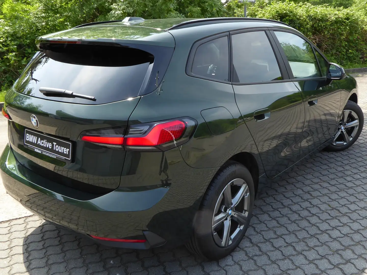 BMW 218 218i Active Tour. LRH Aktivsitz LED adap.EU6d Grün - 2