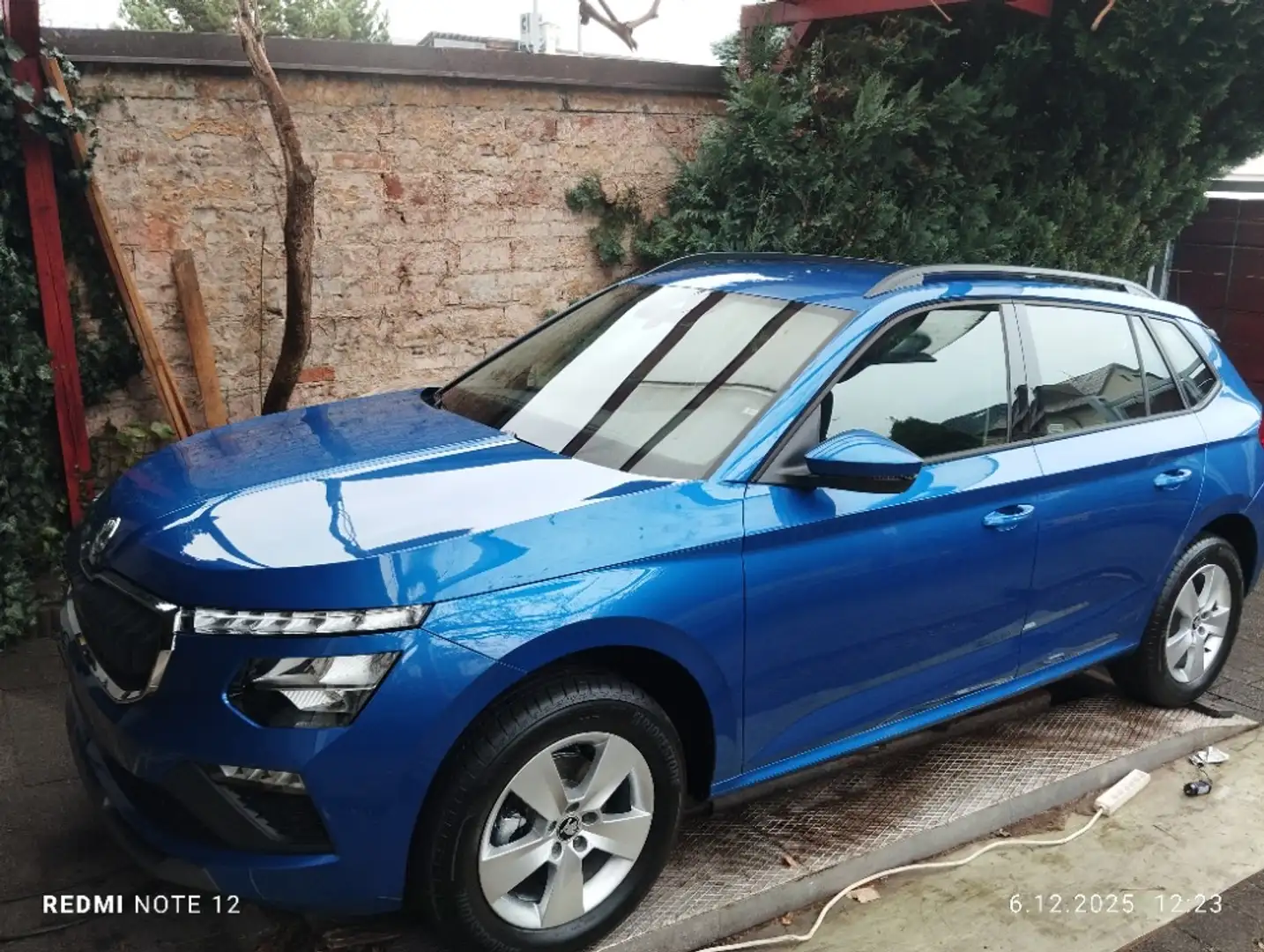 Skoda Kamiq Kamiq 1,0 TSI Essence Essence Blau - 2