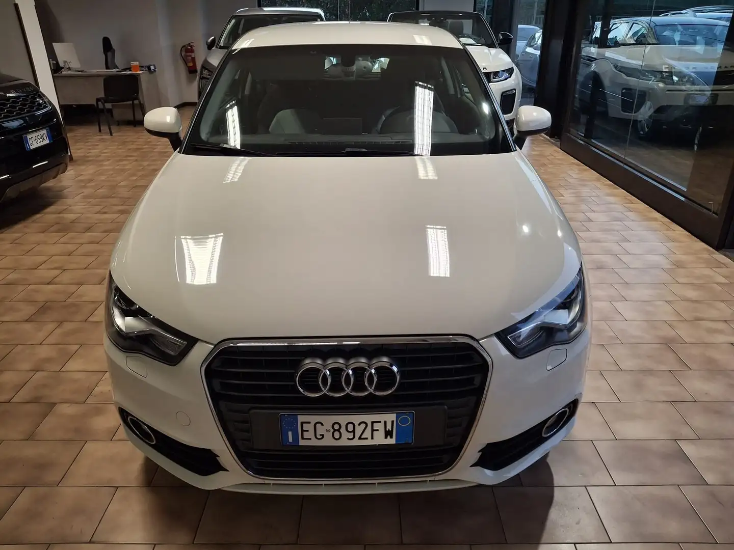 Audi A1 3p 1.6 tdi Ambition *NEOPATENTATI Beige - 2