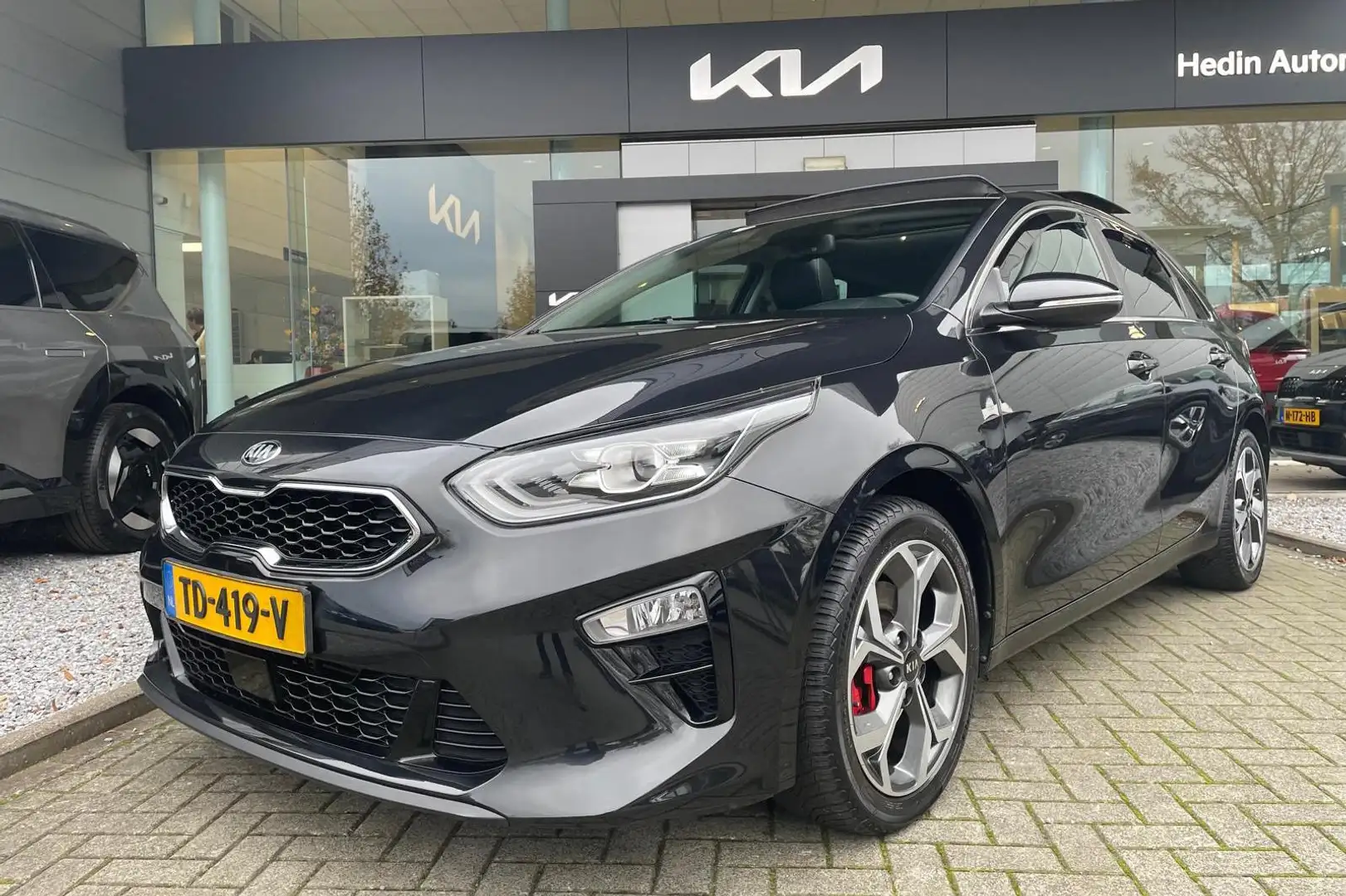 Kia Ceed / cee'd 1.4 T-GDi ExecutiveLine | Leder | Stoel- en stuurv Noir - 2