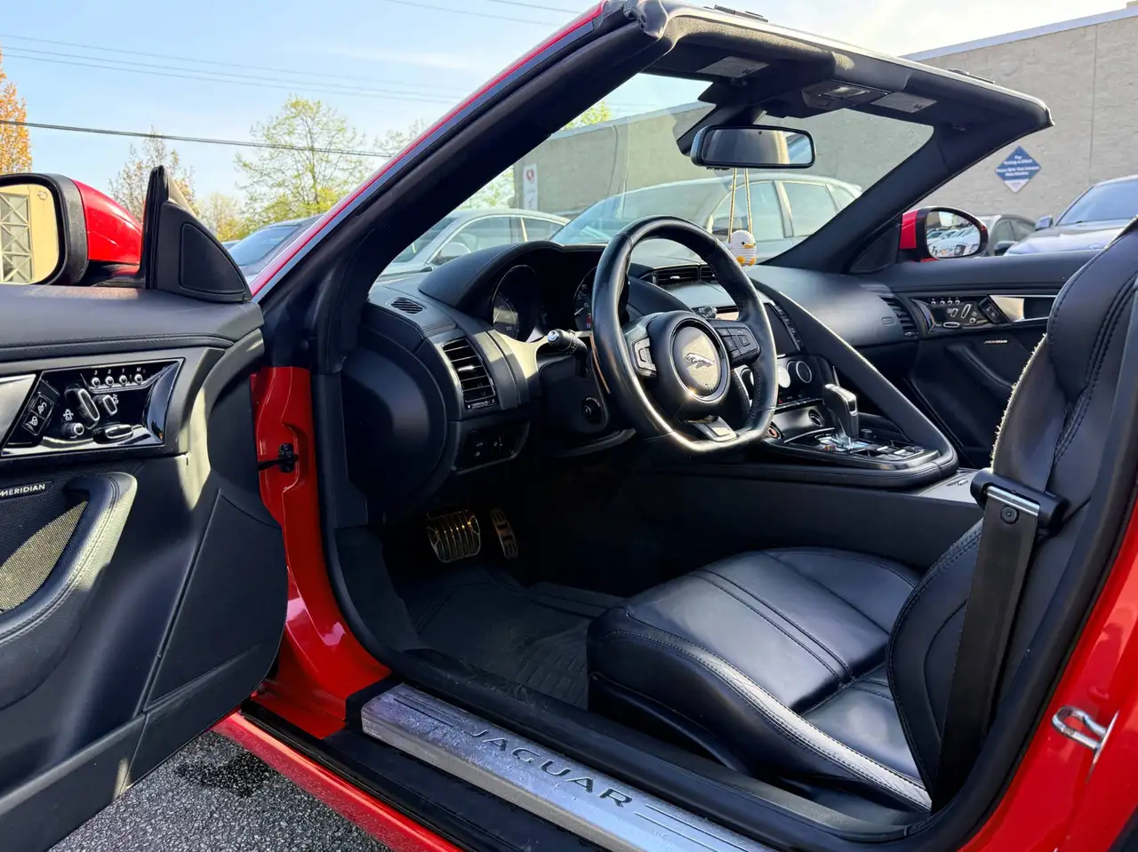 Jaguar F-Type снимка Jaguar F-Type