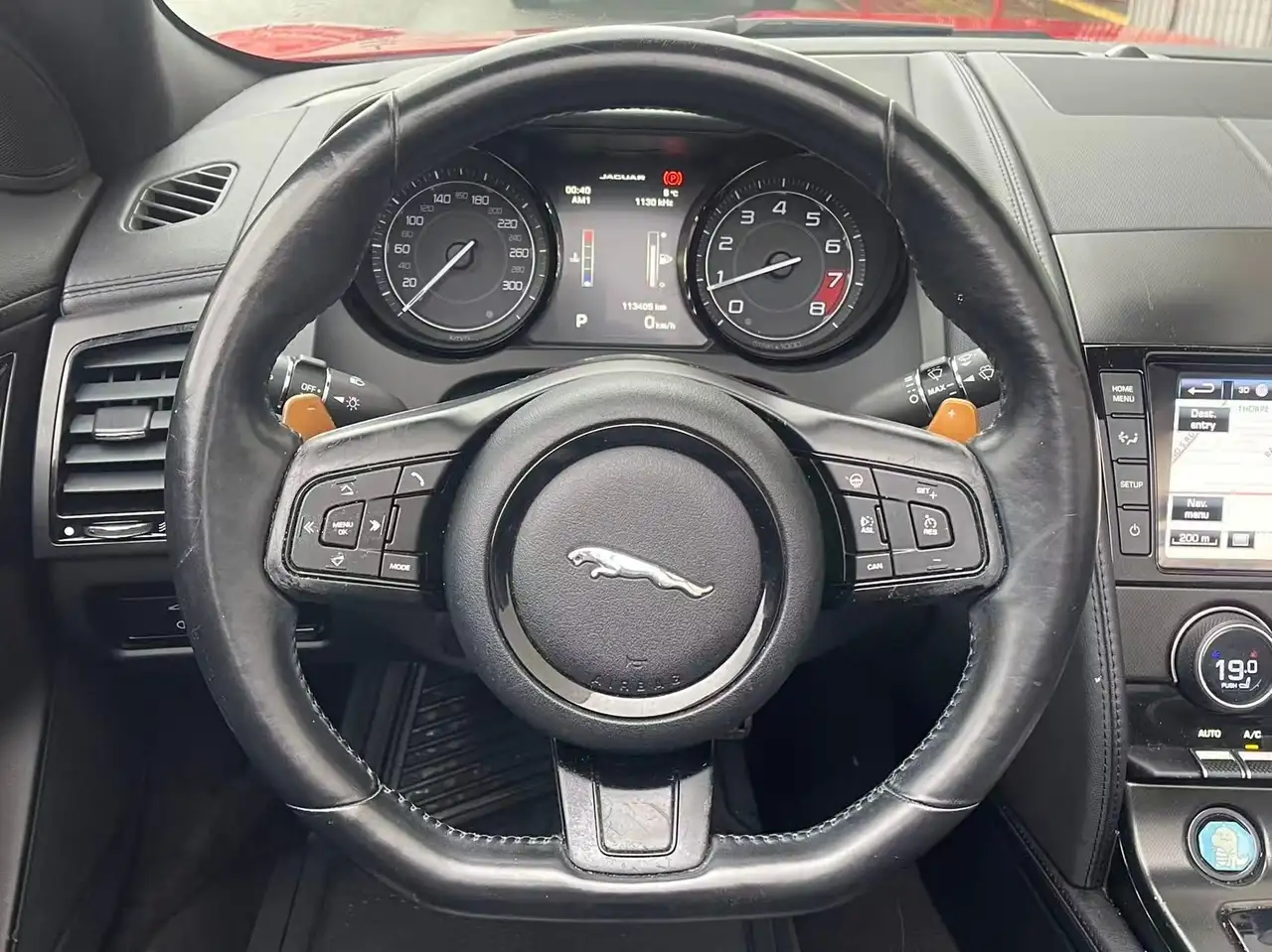 Jaguar F-Type снимка Jaguar F-Type