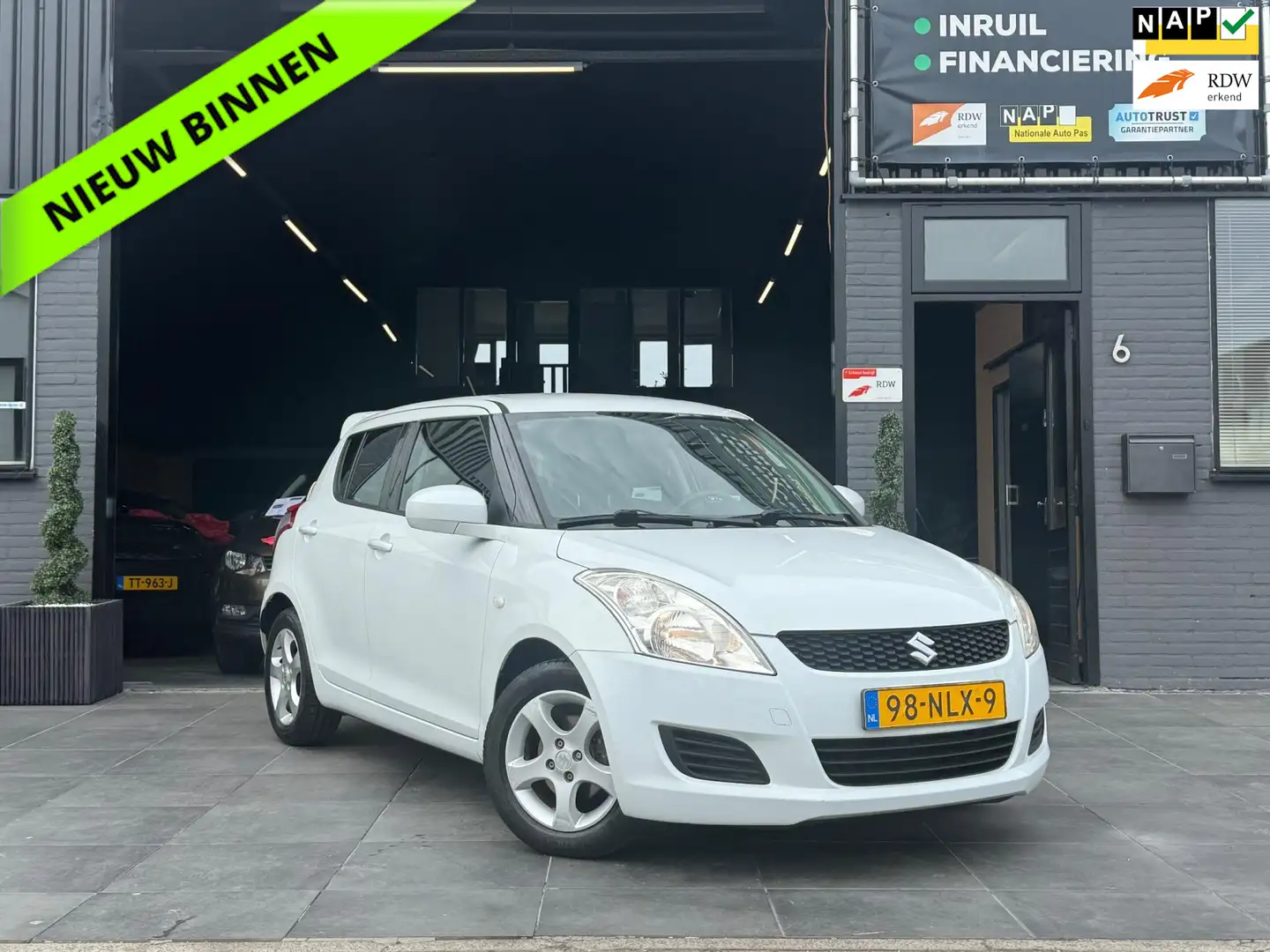 Suzuki Swift 1.2 Comfort EASSS|APK|NAP|Airco|5DR|2E EIG Blanco - 1
