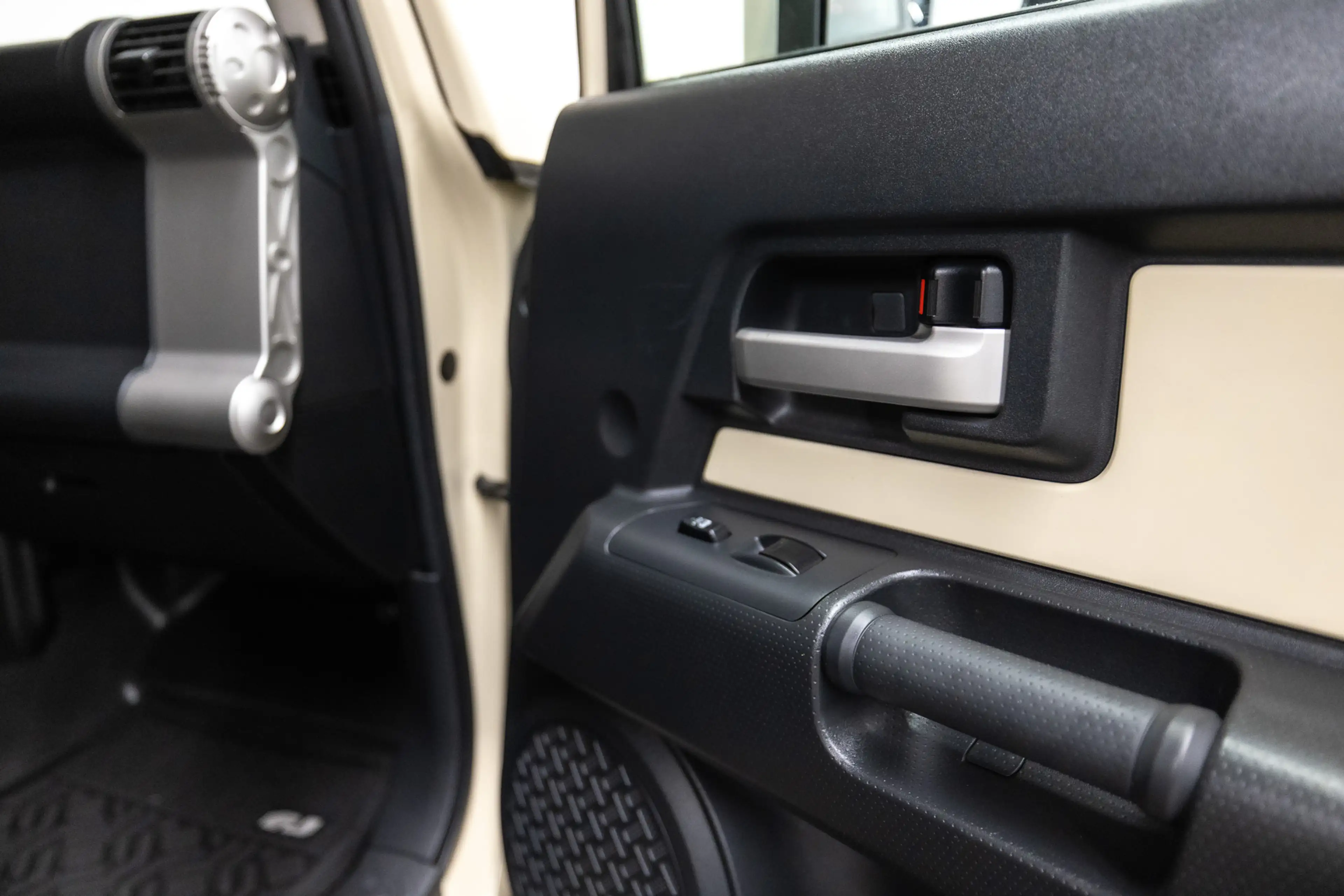Toyota FJ Cruiser VVT-i V6 Btw auto, Fiscale waarde € 8.000,- (€ 41. — photo 43