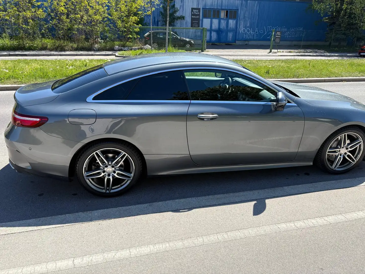Mercedes-Benz E 200 E 200 AMG Line Widescreen Silber - 2
