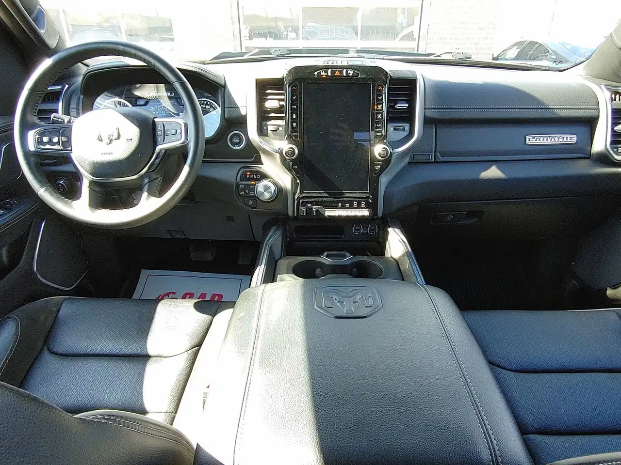 RAM 1500 снимка RAM 1500