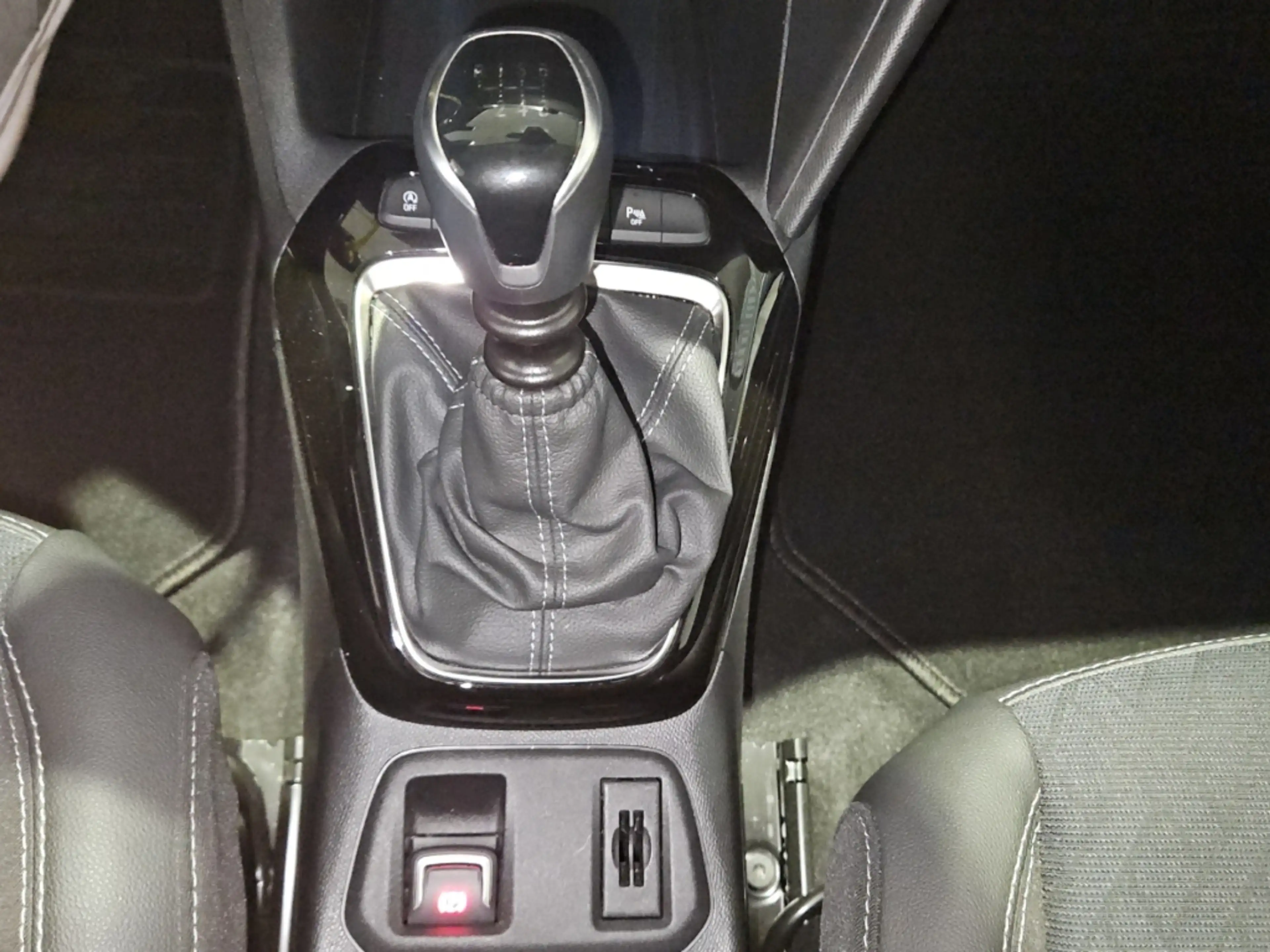 Opel Corsa Elegance 1.2 Klimaautom PDC +Kamera SHZ LHZ CarPla — photo 15
