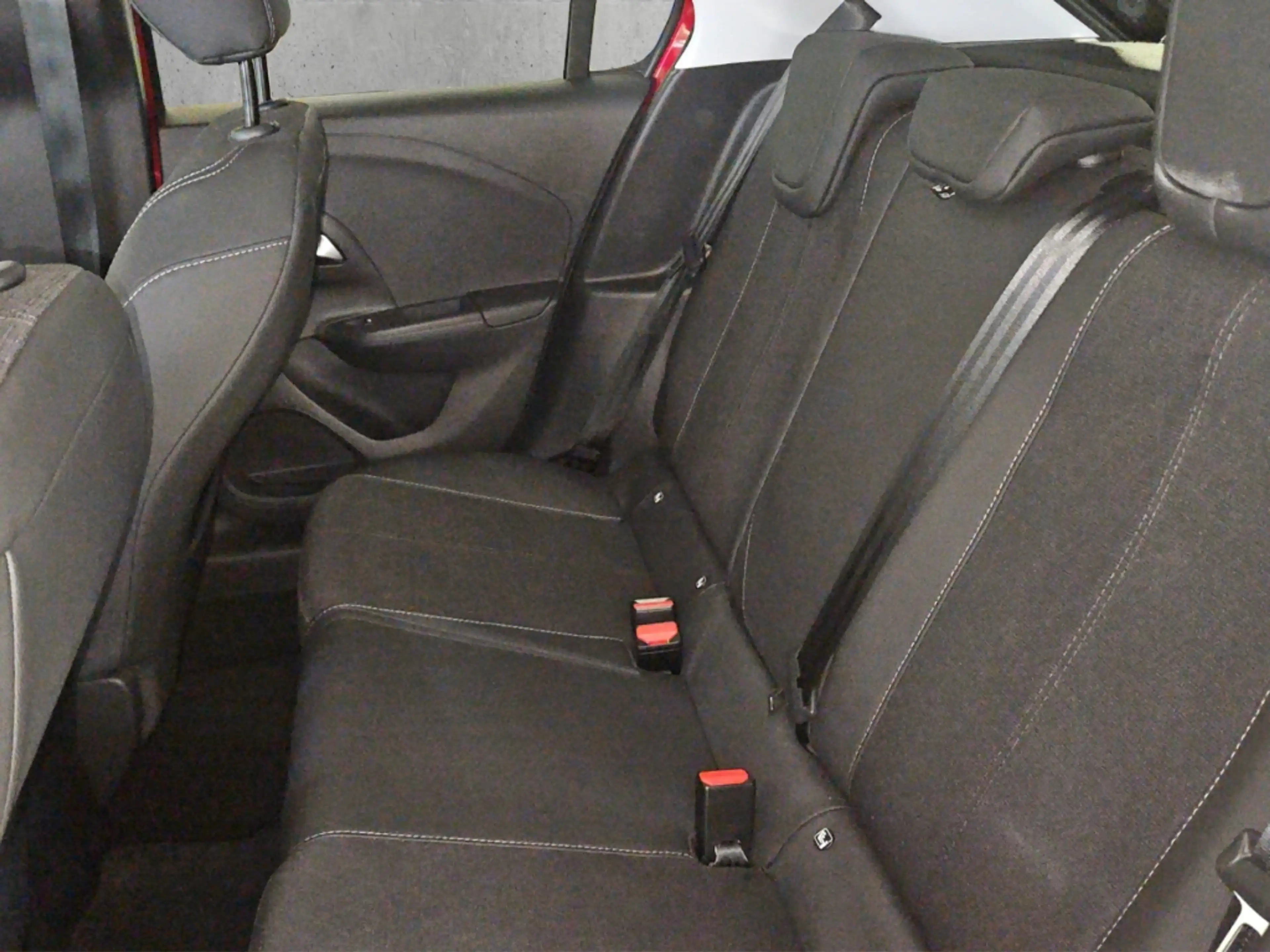Opel Corsa Elegance 1.2 Klimaautom PDC +Kamera SHZ LHZ CarPla — photo 11